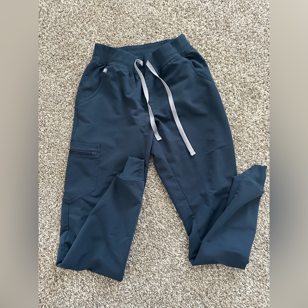 Figs dark harbor joggers
